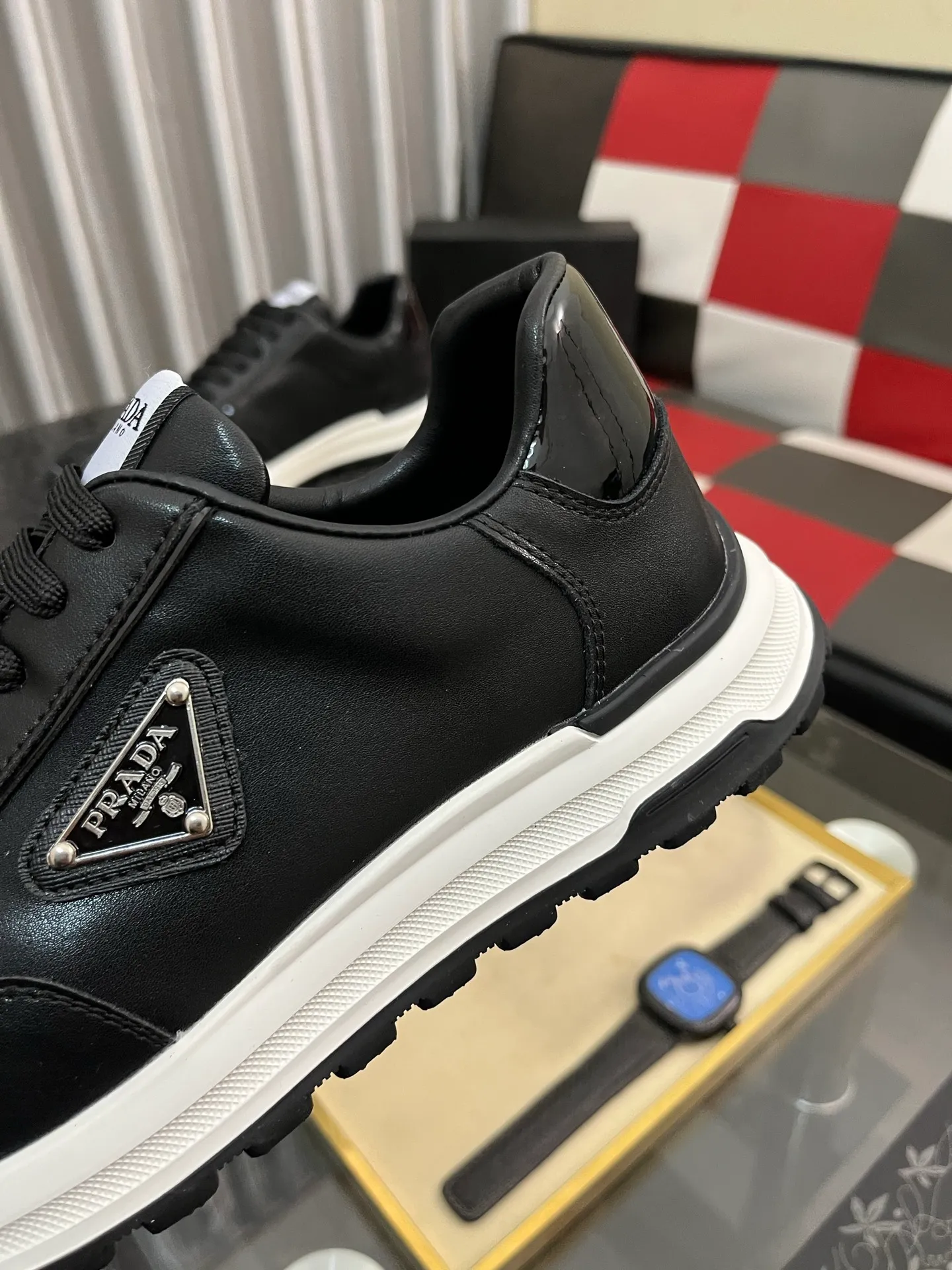 Men's shoes 💰420⌚️⌚️【PRADA】Prada casual shoes, originally developed 1:1, made of high-mercerized cowhide with imported cowhide, silk sheepskin lining, rubber outsole, comfortable and soft on the foot, size: 38-442️⃣Colors available
